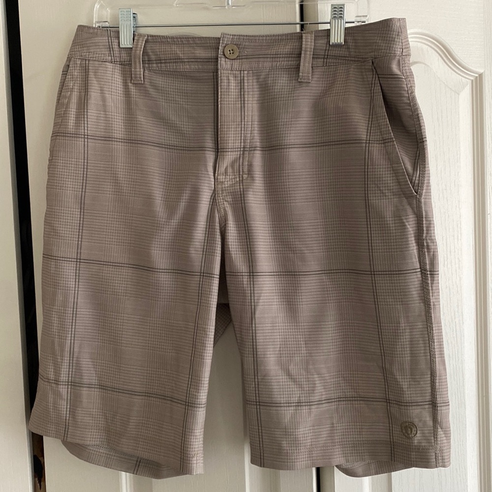 Hang Ten Men’s Hybrid Shorts - Tan w/Brown stripes - Size 32 waist